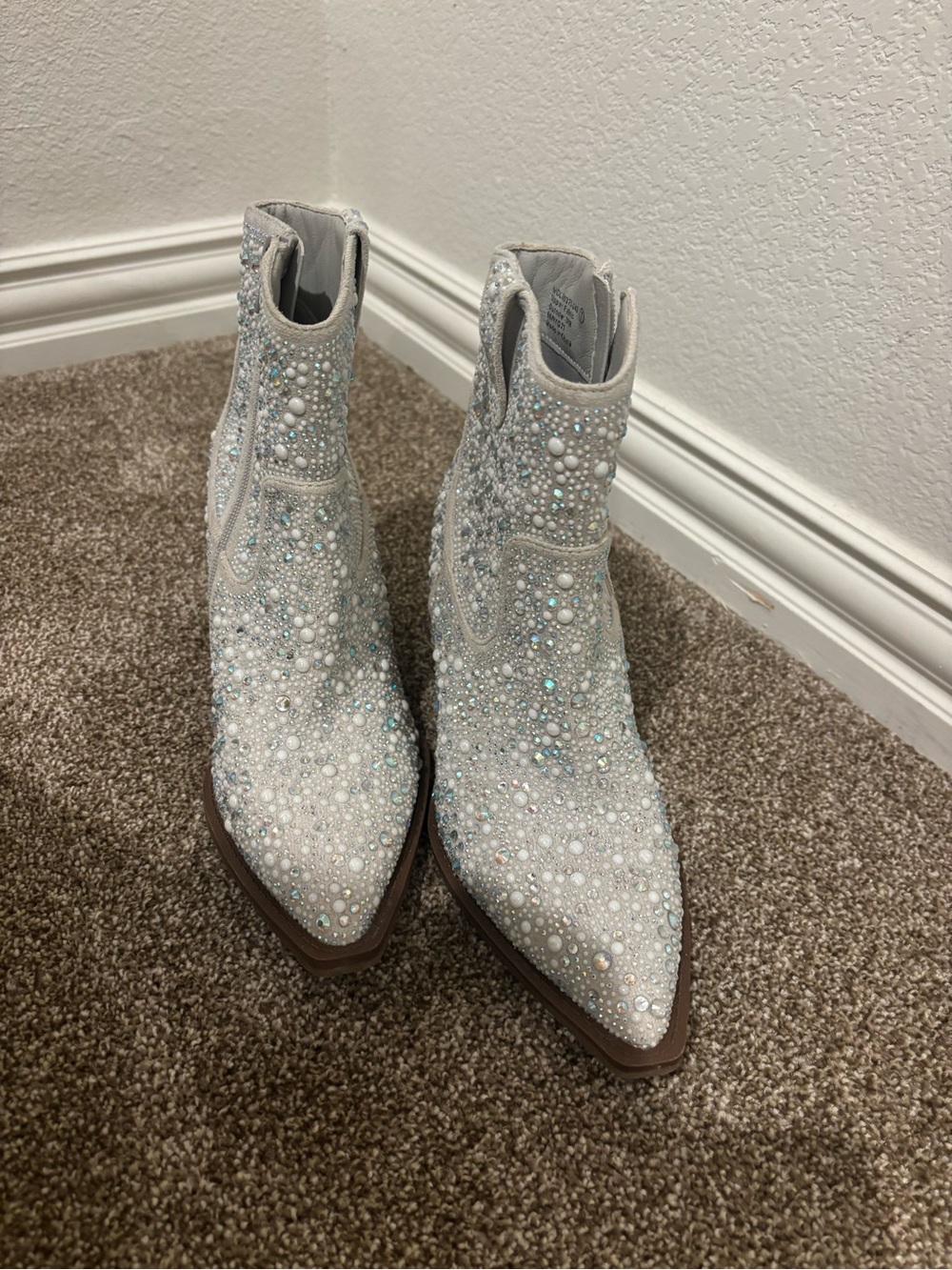 Very G Crystal-Embellished White Western Ankle Boots - Picture 2 of 6
